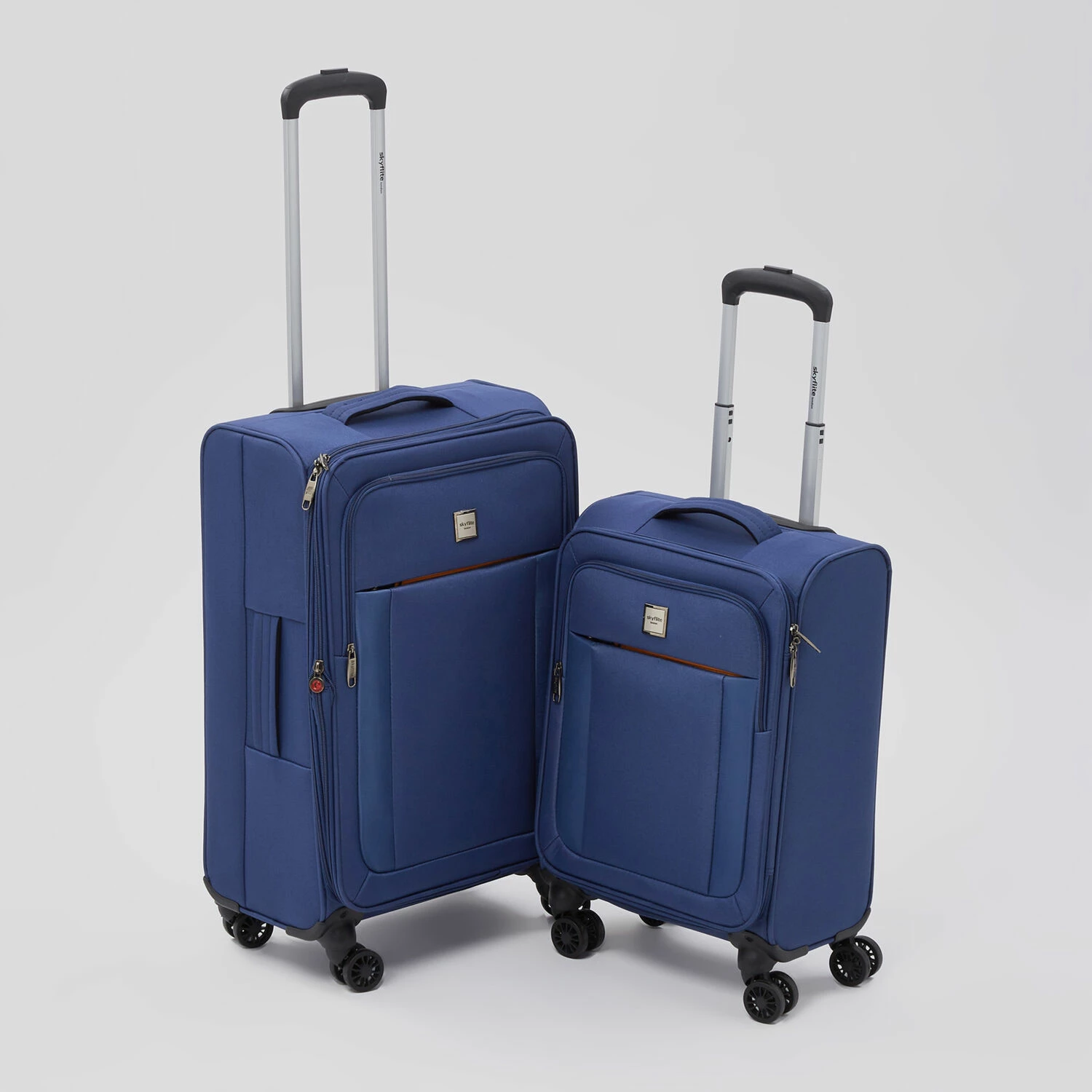 Skyflite Navy Boulevard Softshell Suitcase 3 Skyflite Navy Boulevard Softshell Suitcase