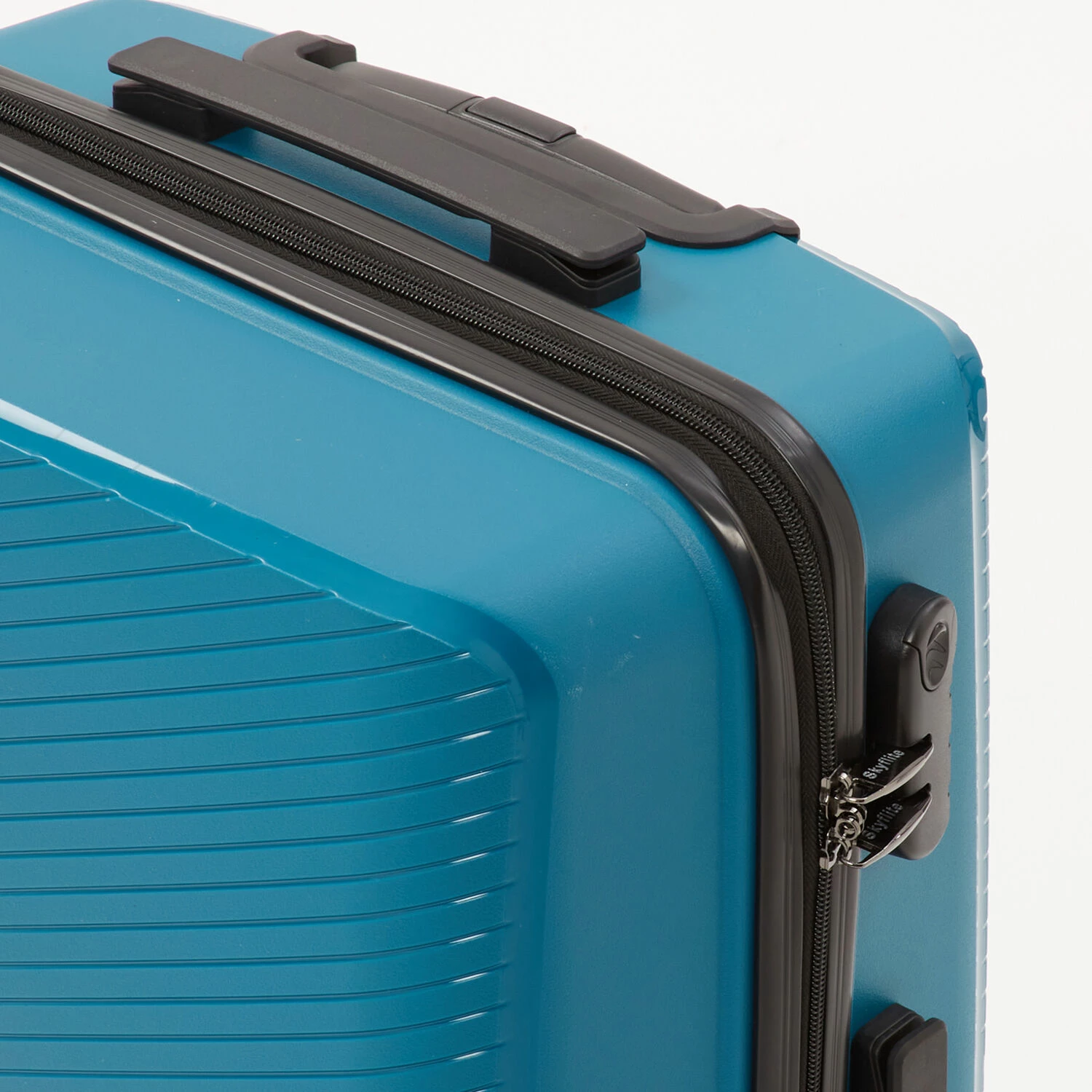 Skyflite Teal Plasma Hardshell Suitcases 5 Skyflite Teal Plasma Hardshell Suitcases - Image 3