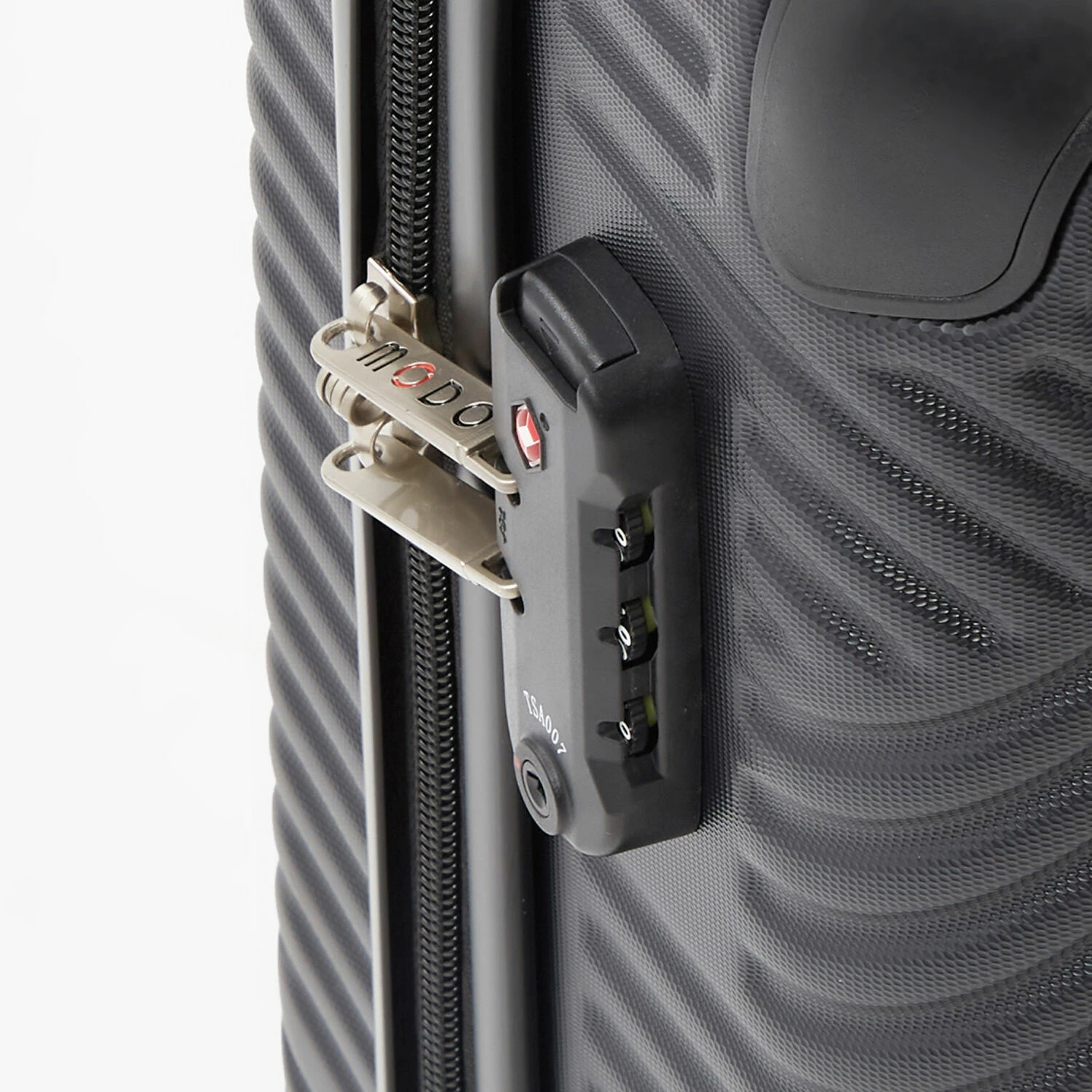 Modo By Roncato Black Houston Hardshell Suitcase 5 Modo By Roncato Black Houston Hardshell Suitcase - Image 3