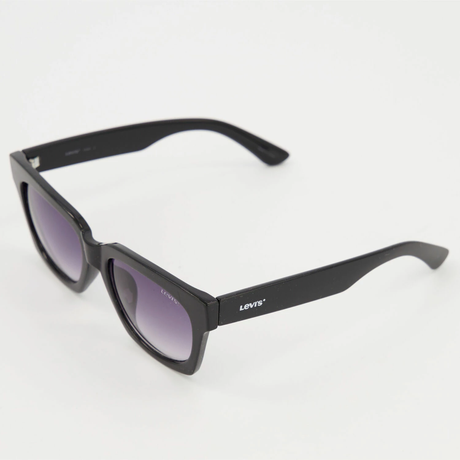 Levis LEV208W Squared Sunglasses 4 Levis LEV208W Squared Sunglasses - Image 2
