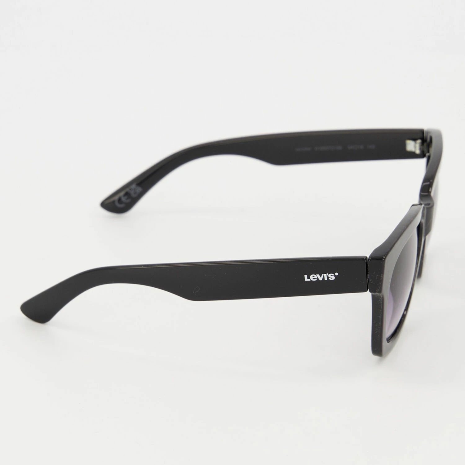 Levis LEV208W Squared Sunglasses 5 Levis LEV208W Squared Sunglasses - Image 3