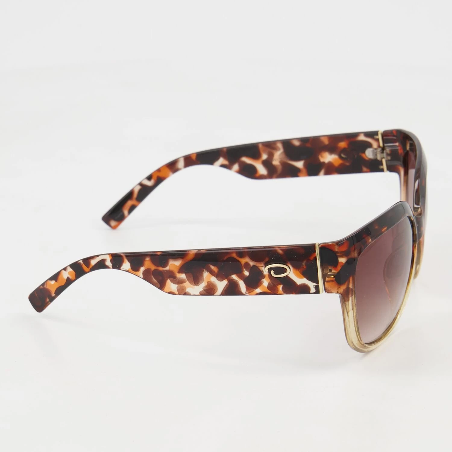 Oscar De La Renta Dark Tortoiseshell Square Wrapped Sunglasses 5 Oscar De La Renta Dark Tortoiseshell Square Wrapped Sunglasses - Image 3