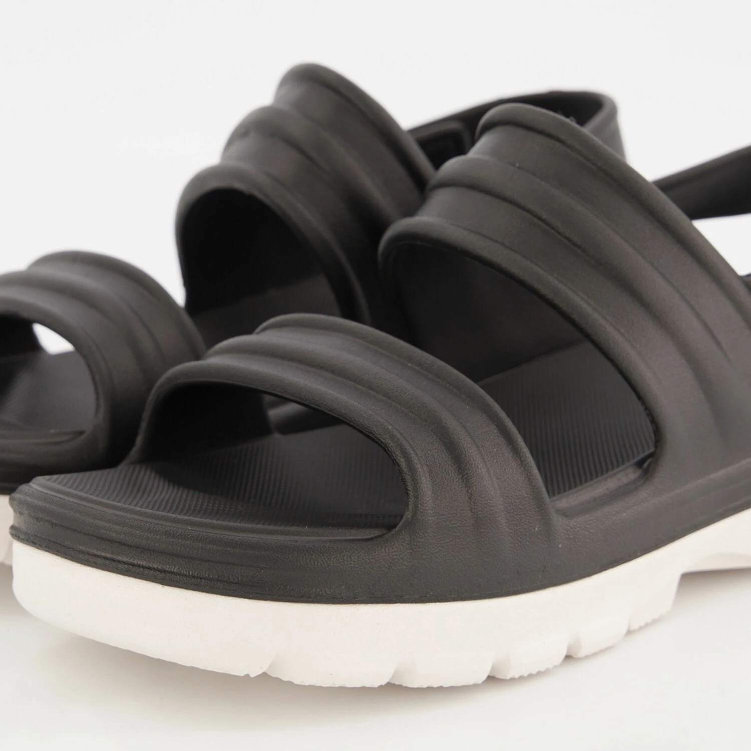Hunter Black Bloom Algae Foam Flat Sandals 5 Hunter Black Bloom Algae Foam Flat Sandals - Image 3